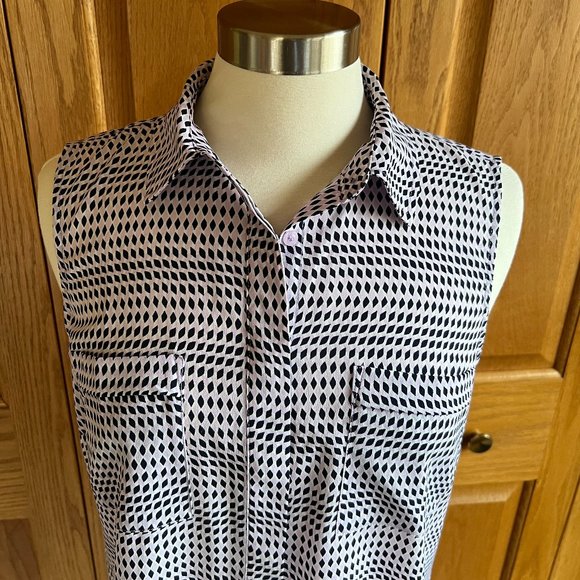 TALBOTS - Sleeveless Tunic Blouse - Geo Design -- Excellent Condition - Picture 1 of 9